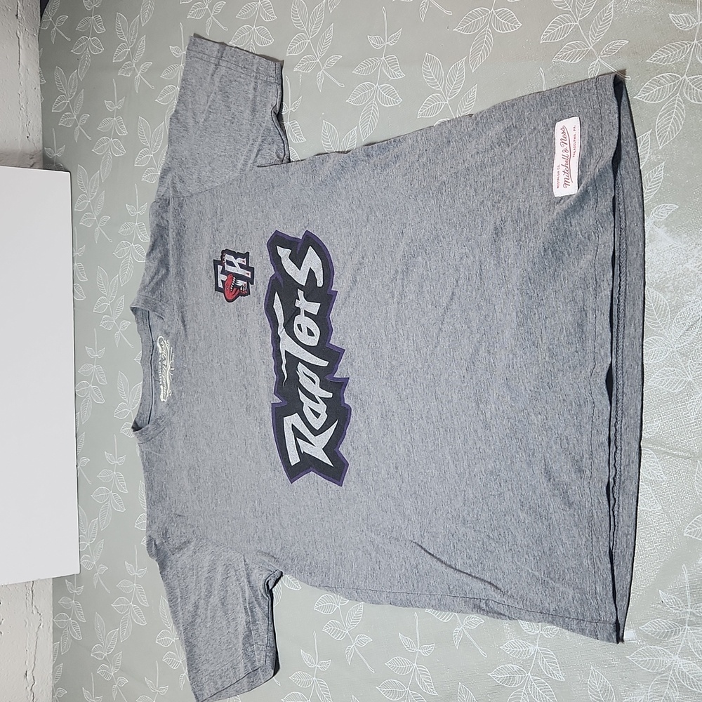 Mitchell & Ness Toronto Raptors Shirt